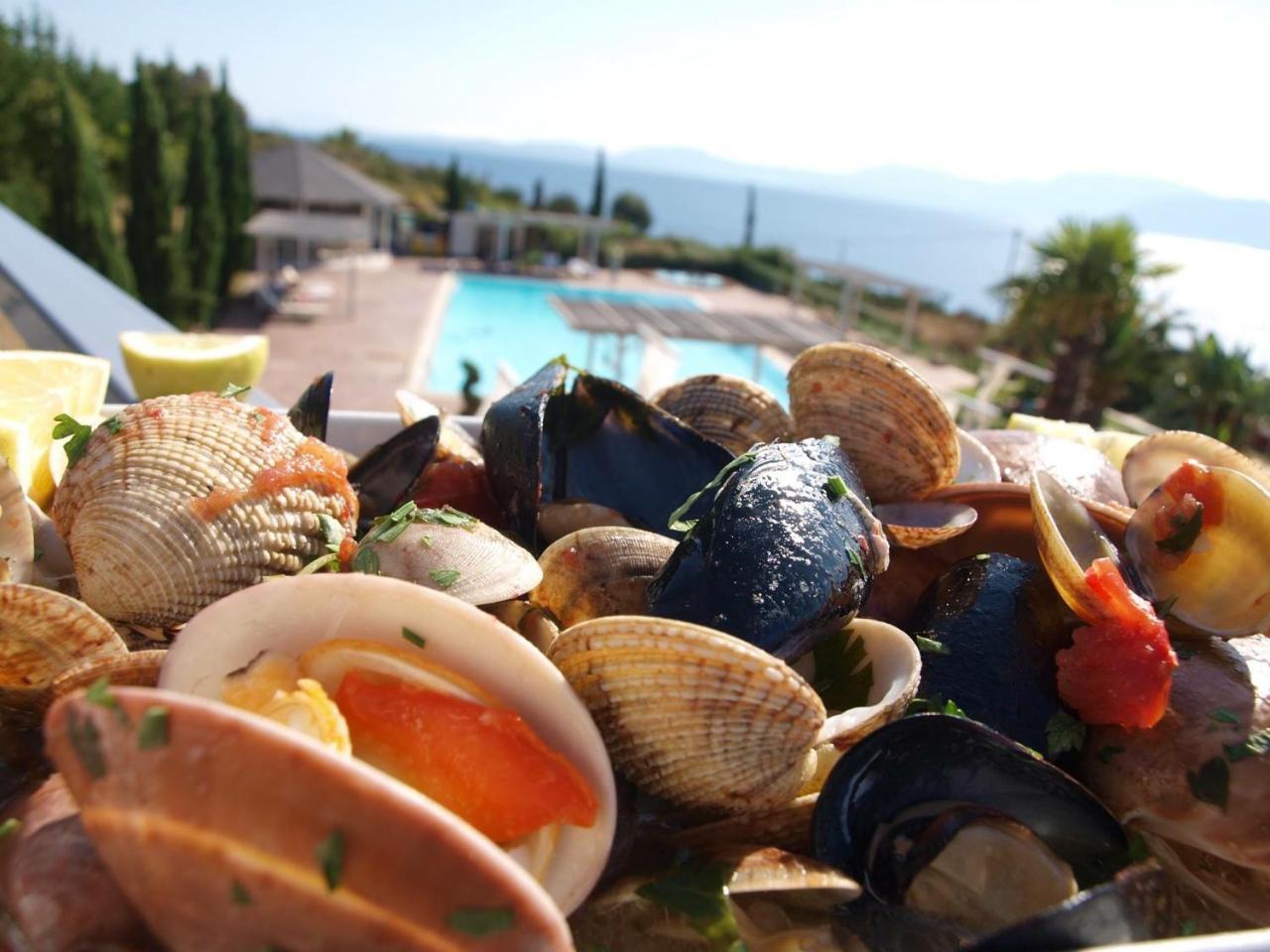 Thalassa Hotel & Spa Paleros Eksteriør billede